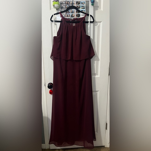 David’s bridal chiffon burgundy red bridesmaids/ formal dress size 16 - Picture 1 of 3
